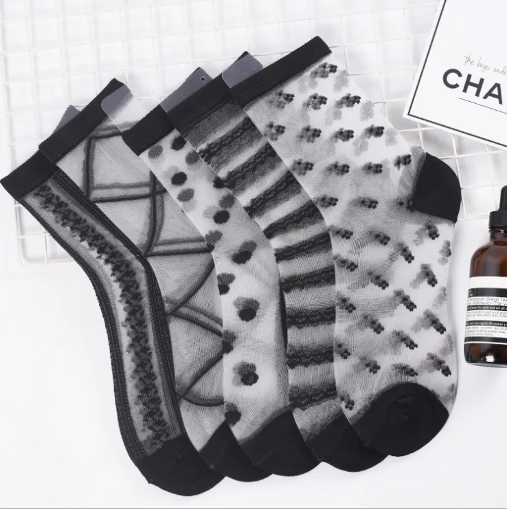 Весна лето новые модные женские короткие носки корейский стиль черный и белый