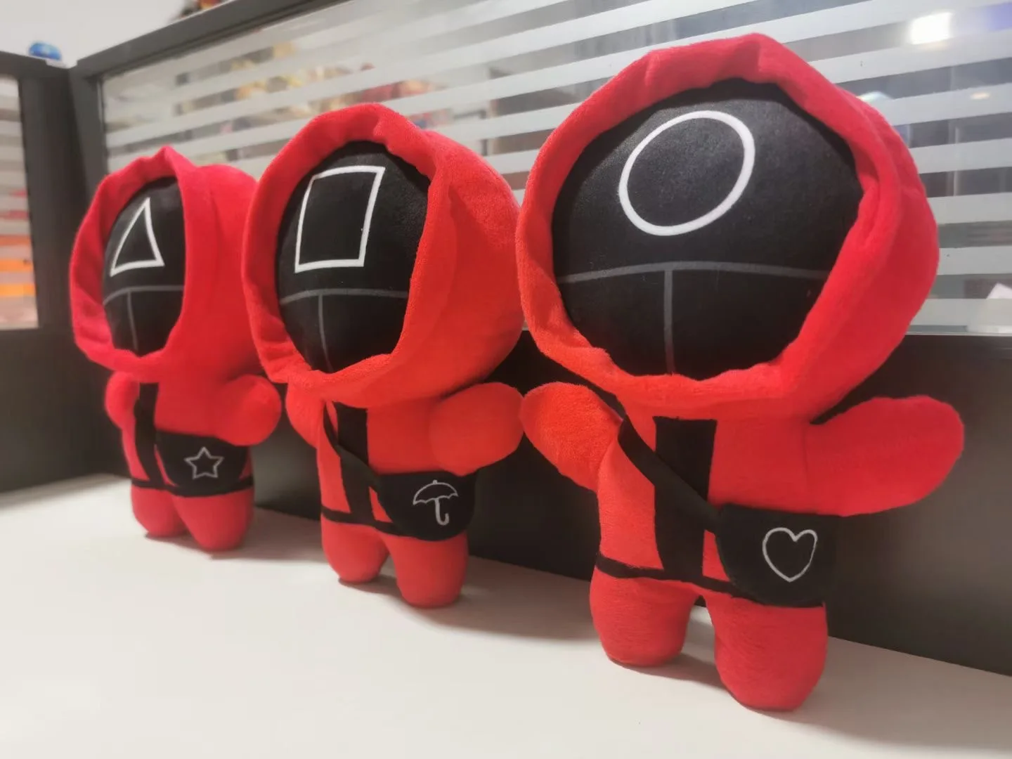 Juego de calamar de 3 piezas para ni&ntilde;os, algod&oacute;n relleno de Peluche de juguete, TV coreana, juegos de calamar cuadrado rojo, mu&ntilde;eca suave, regalos de navidad-0