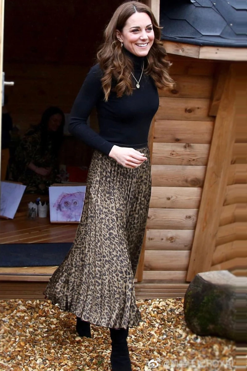 

2021 fashion star princess new leopard print dress suit