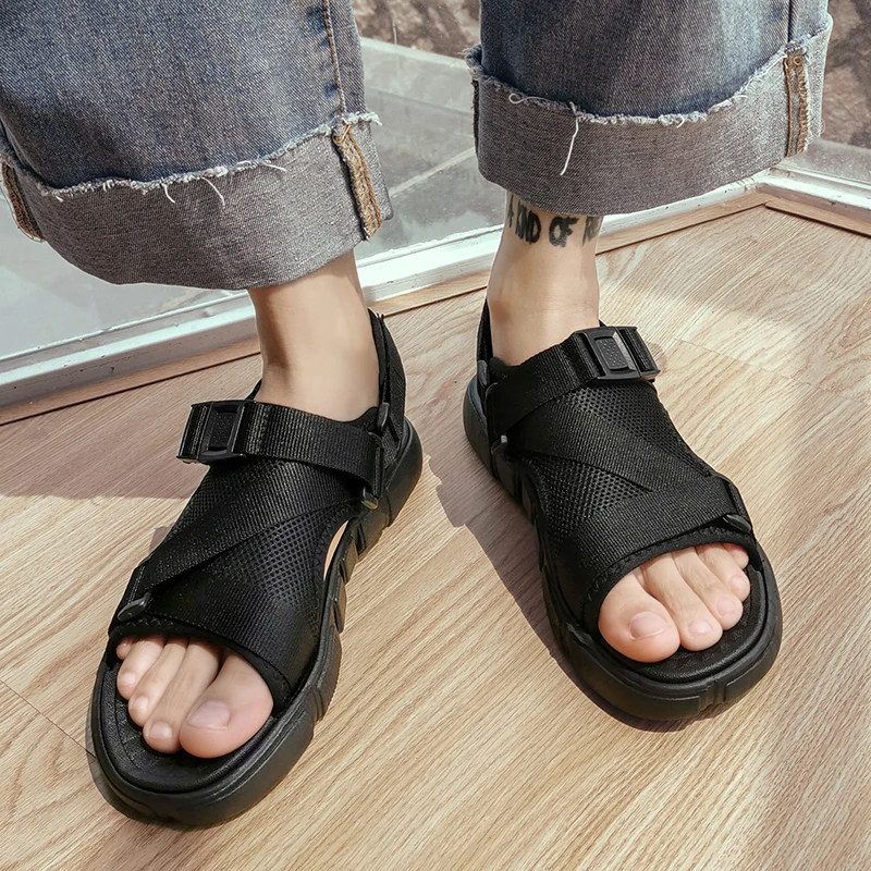 Мужские сандалии в римском стиле Нескользящие дышащие Повседневная пляжная