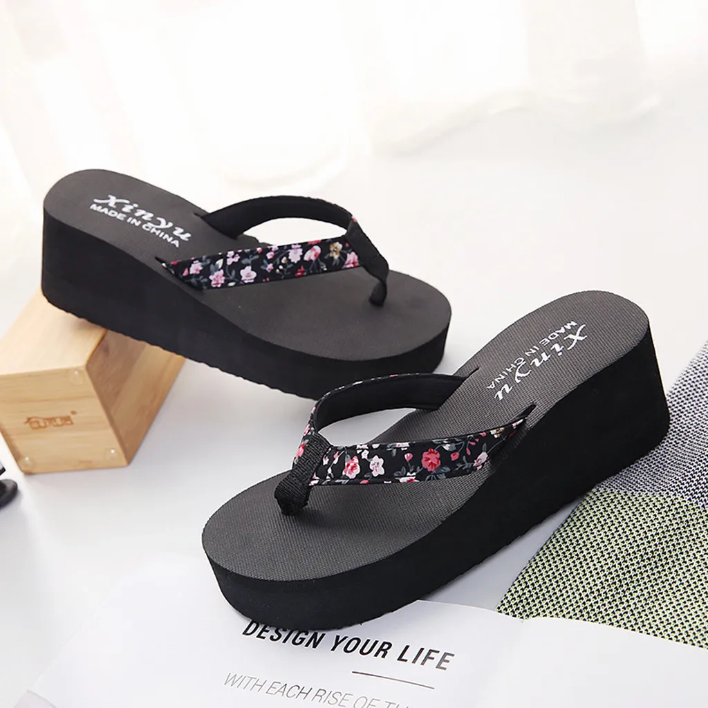 

Women's Fashionable And Casual Non-slip Wedge Beach Shoes And Slippers Shoes