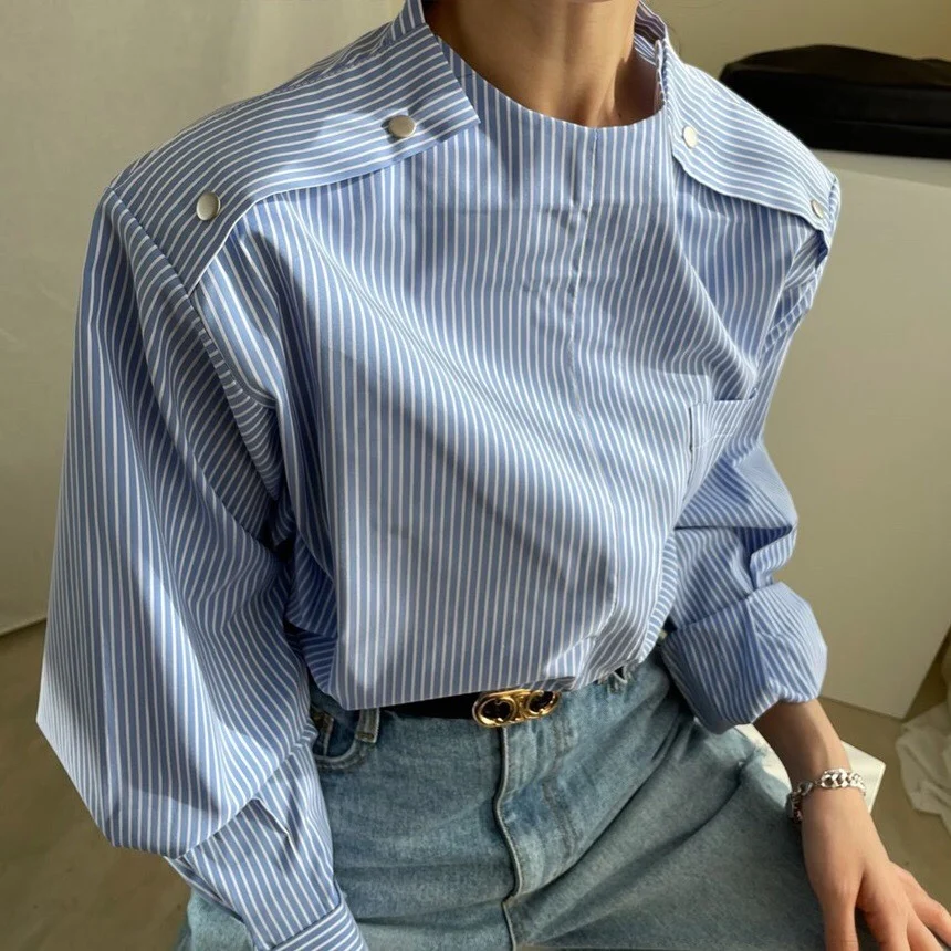 

Stand Collar Lantern Long Sleeve Pullover Blouse Women Button Design Pullover Loose Blusas Spring 2021 New Shirt