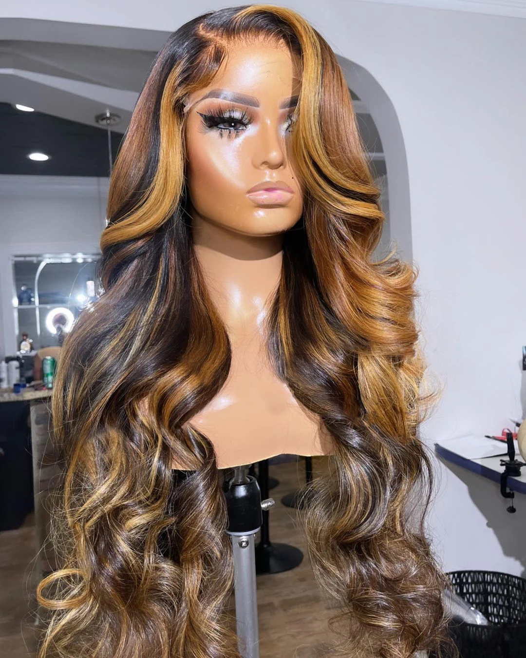 Highlight Wig Brazilian Body Wave Wig Highlight 360 Lace Front Human Hair Wig Honey Blonde Ombre Lace Front Wig Virgin For Women