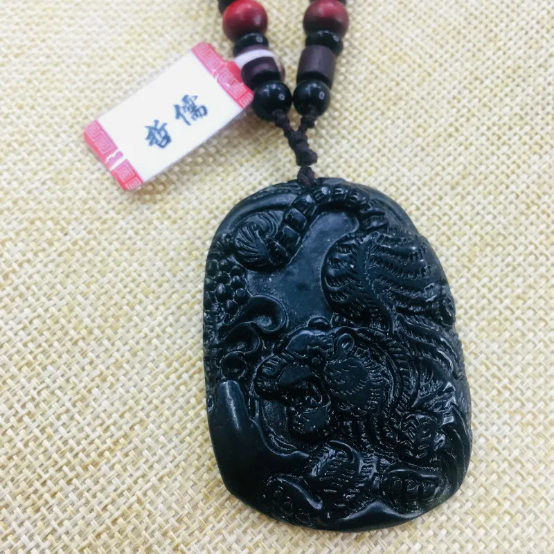 Подвескаиз натурального камня черного нефрита ручной работы черное большое