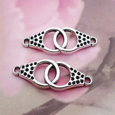 

20 Pieces/Lot 9*25mm Antique Sliver Color Creative Handcuffs Couples Gift Charms Jewelry Making Contracted Fashion Accessories