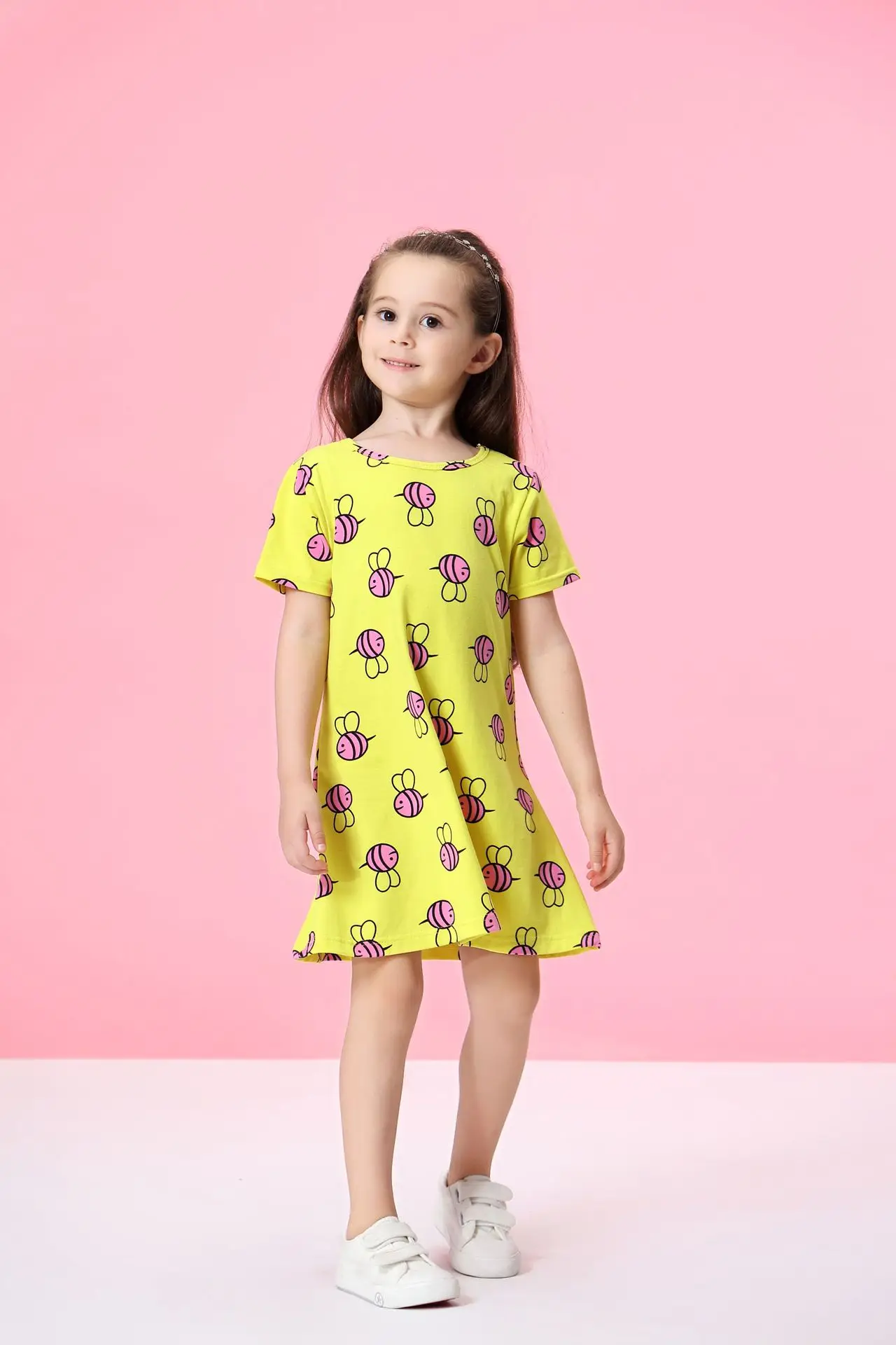 Весеннее платье для девочек детское с короткими рукавами и круглым вырезом милая