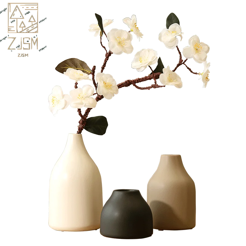 

Japanese ceramic vase Classic black/white arts and crafts Home Decor contracted porcelain flower vase set creative wedding decor