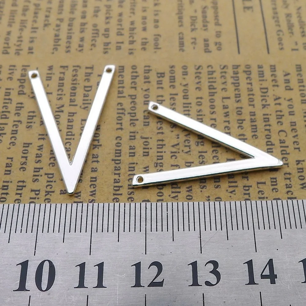

150pcs V Charms 19mm x 30mm DIY Jewelry Making Pendant Antique Silver Color