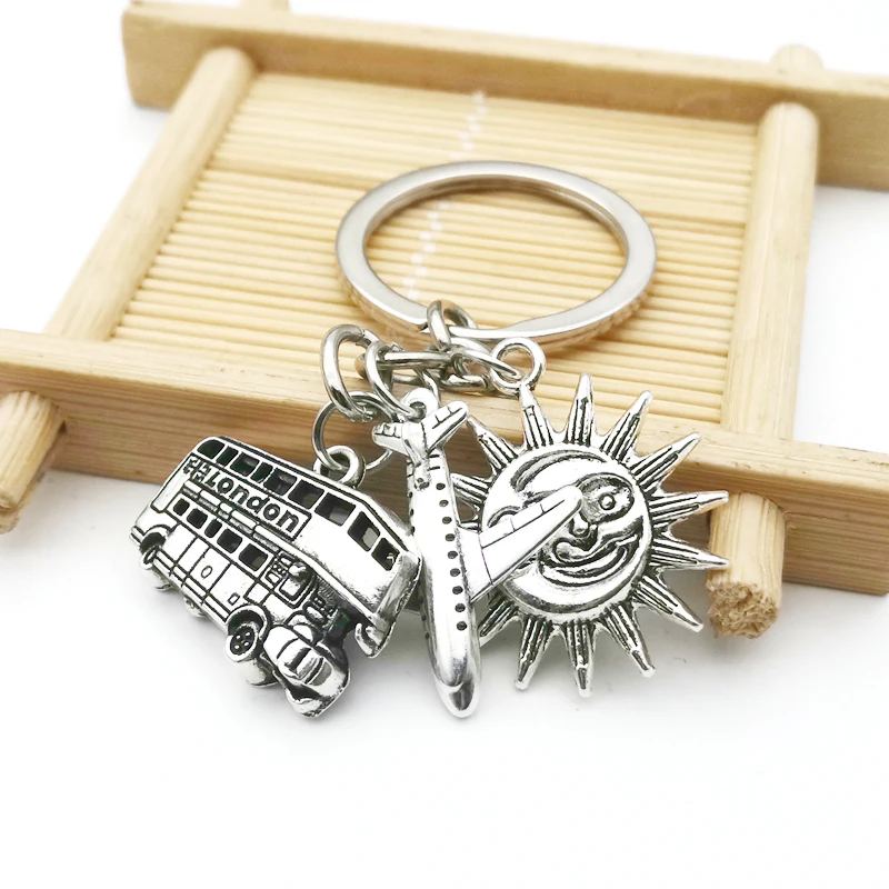 

New Traveler Keychain/Double Decker London Memorial Keyring/Airplane Sunlight Pendant Key chain Love Gift for Men Women Jewelry
