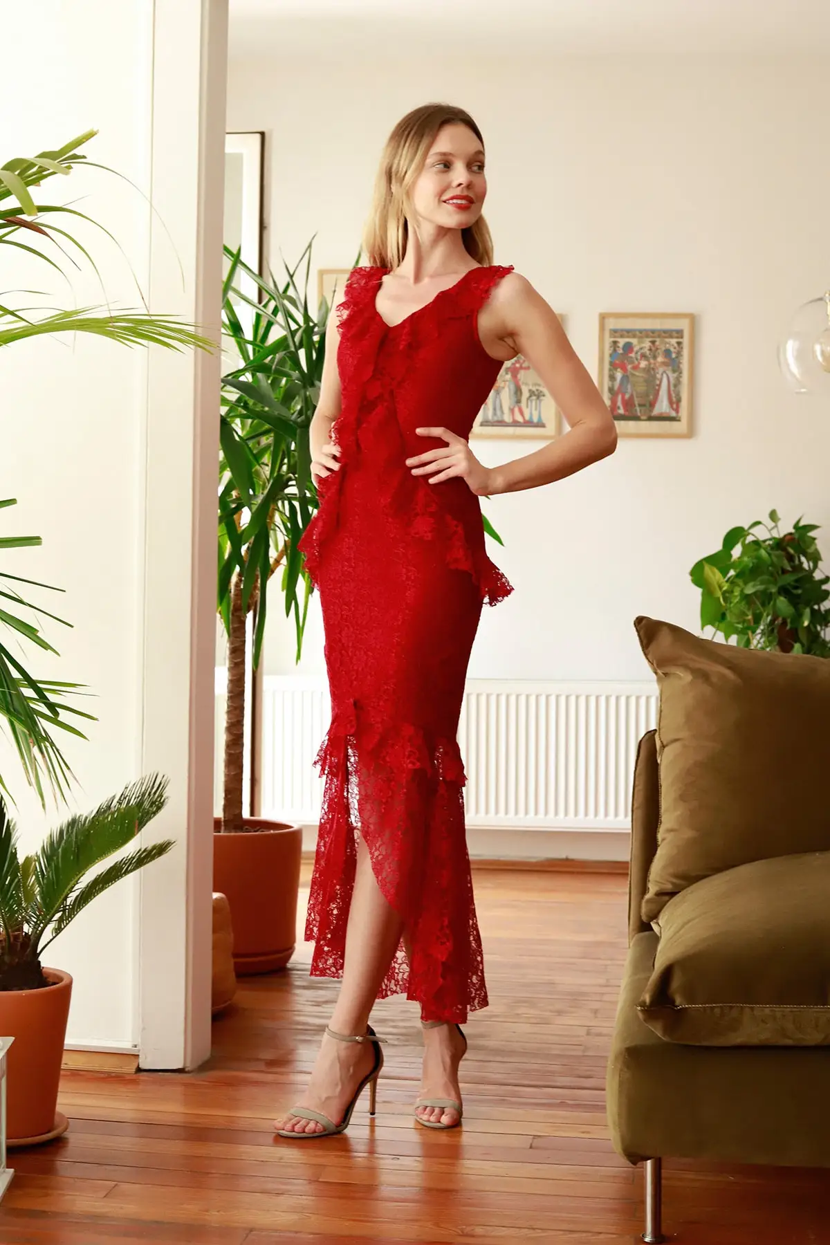 

Trendyol Flounces Lace Dress TPRSS20EL3178