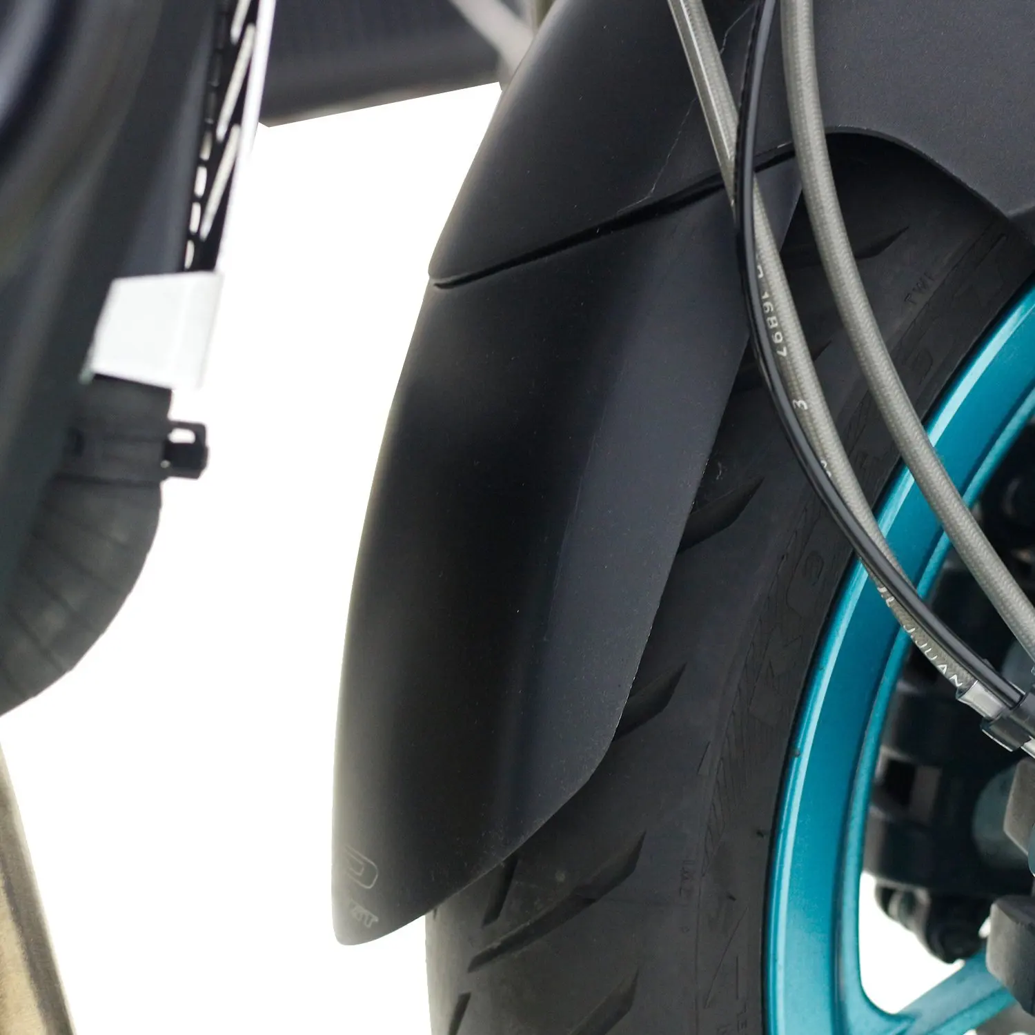 

Для NK 650 совместимый удлинитель переднего крыла 2017-2020