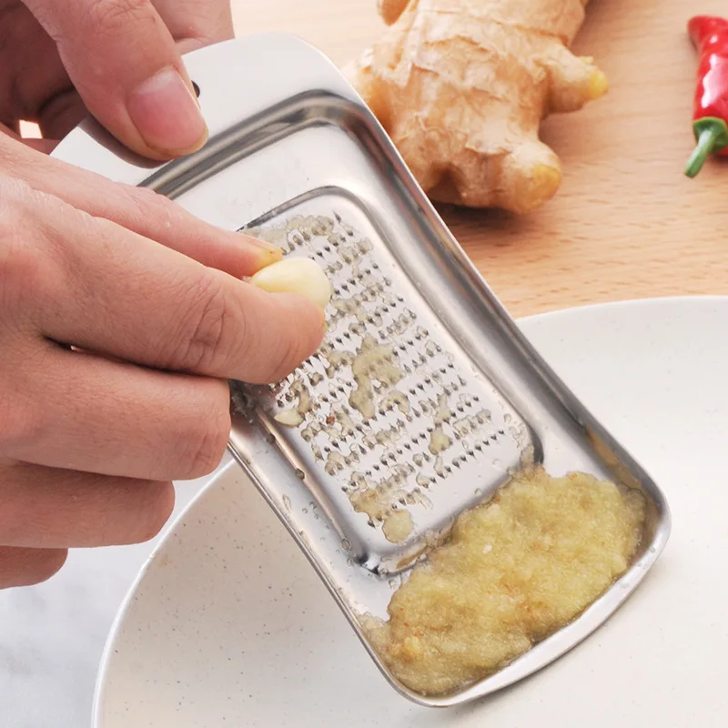 

Wasabi Ginger Grater Crusher Garlic Grinder Stainless Steel Carrot Press Cutter Tool Kitchen Fruit Vegetable Cooking Accessories