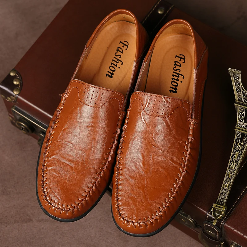 

Мужские повседневные лоферы, Высококачественная модная дизайнерская однотонная удобная мужская коричневая обувь для вождения, большая же...
