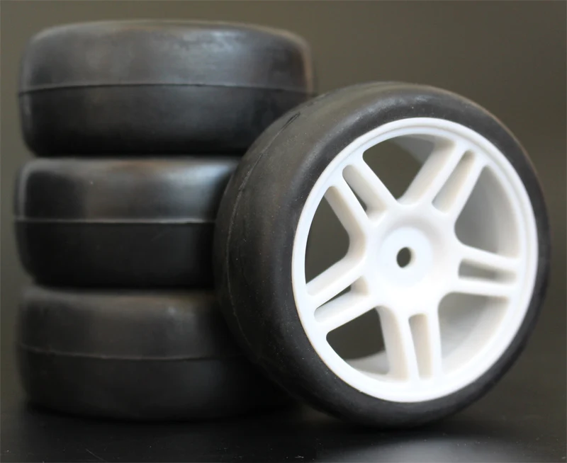 Резиновые гоночные шины на радиоуправлении 1 комплект 4 шт. обод колеса для