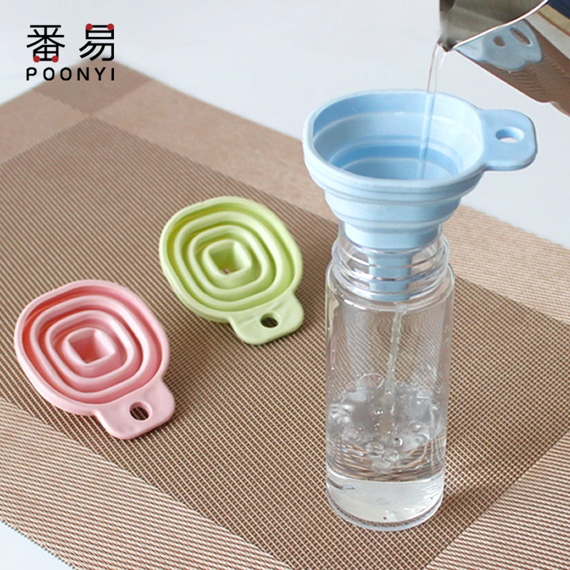 

1Pcs Silicone Collapsible Foldable Funnel Household Kitchen Cooking Tools Portable Wine Mini Portable Oil Pot Funnel