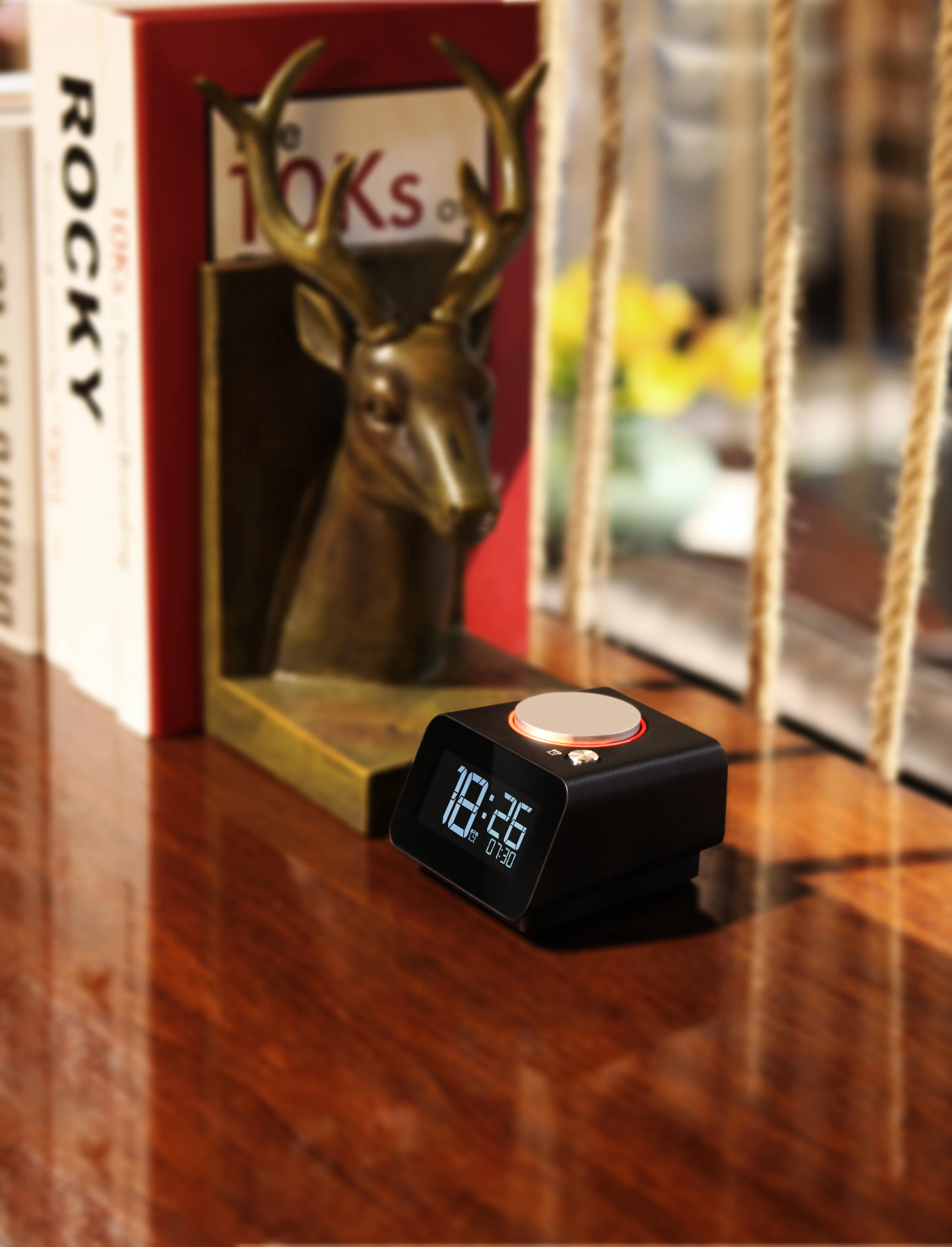 Homtime Портативный будильник для спальни с двумя usb портами зарядного устройства