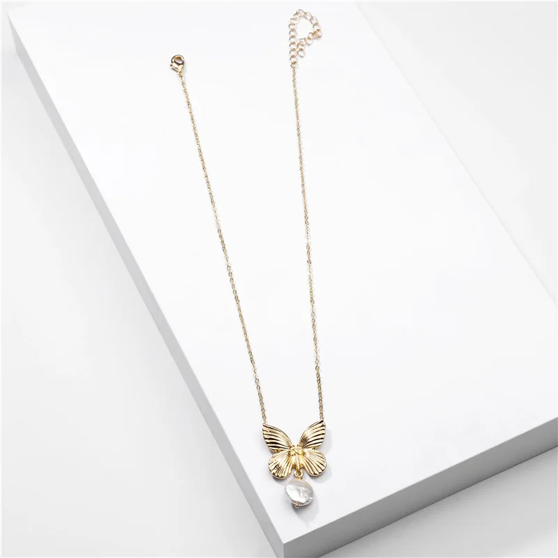 

N5590 ZWPON Gold Color Meal Butterfly Pearl Pendant Necklace Women Choker Necklace Jewelry Wholesale