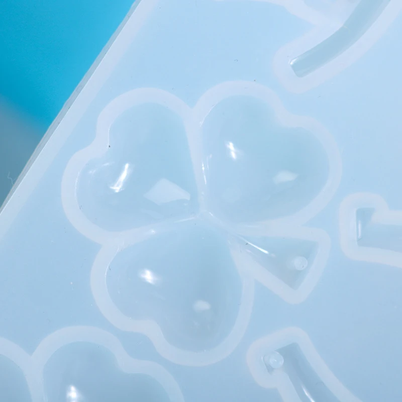 

New Trefoil Pendant Silicone Mold DIY Jewelry Necklace Mold DIY Jewelry Making Mold Crystal Epoxy Mold