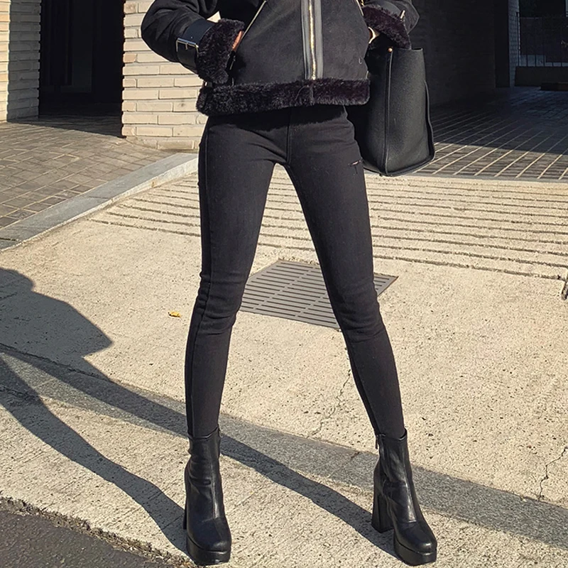 Женские узкие джинсы Mozuleva черные зауженные джинсы-карандаш с высокой талией