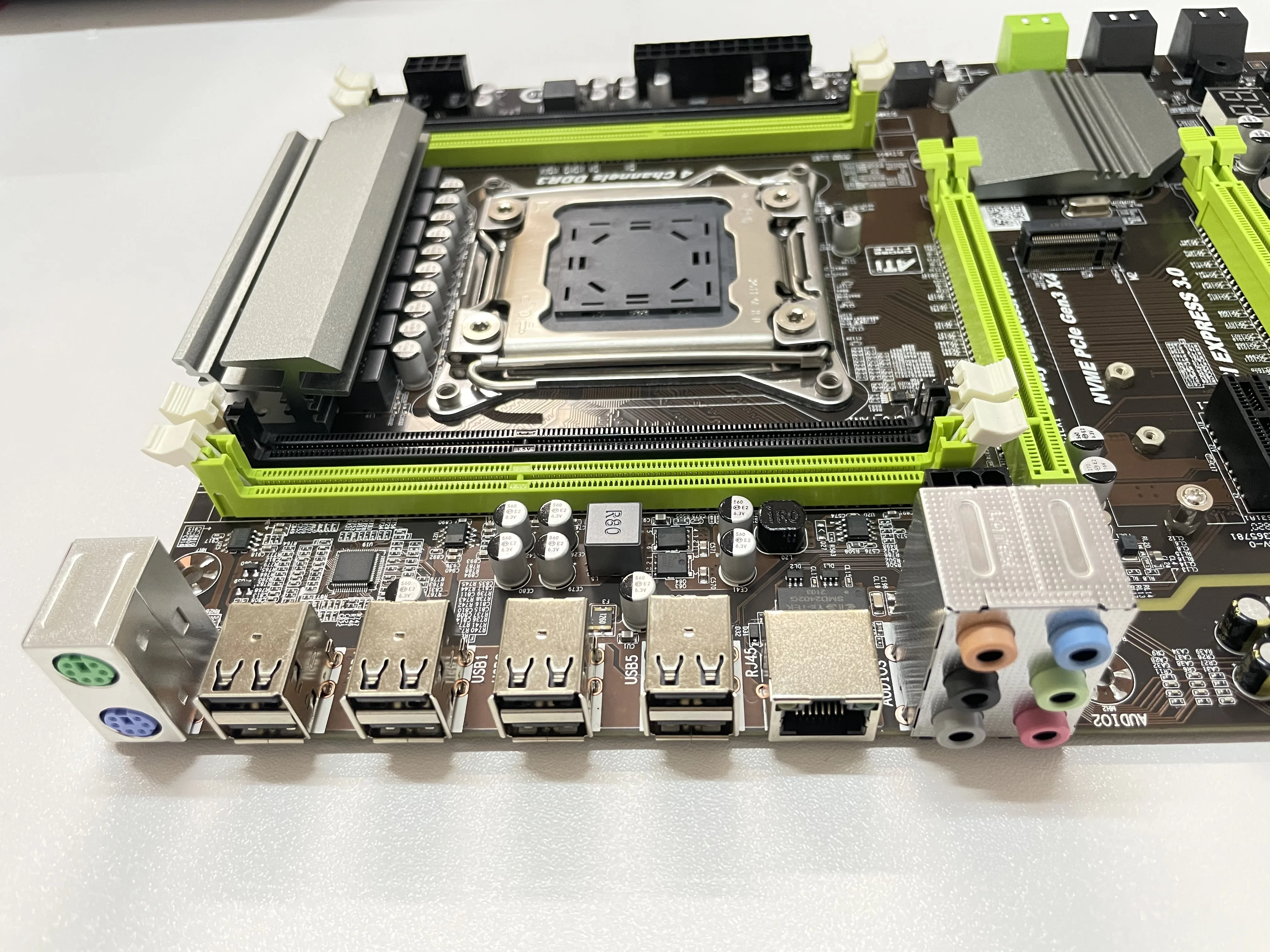 X79 lga 2011. X79 lga 2011