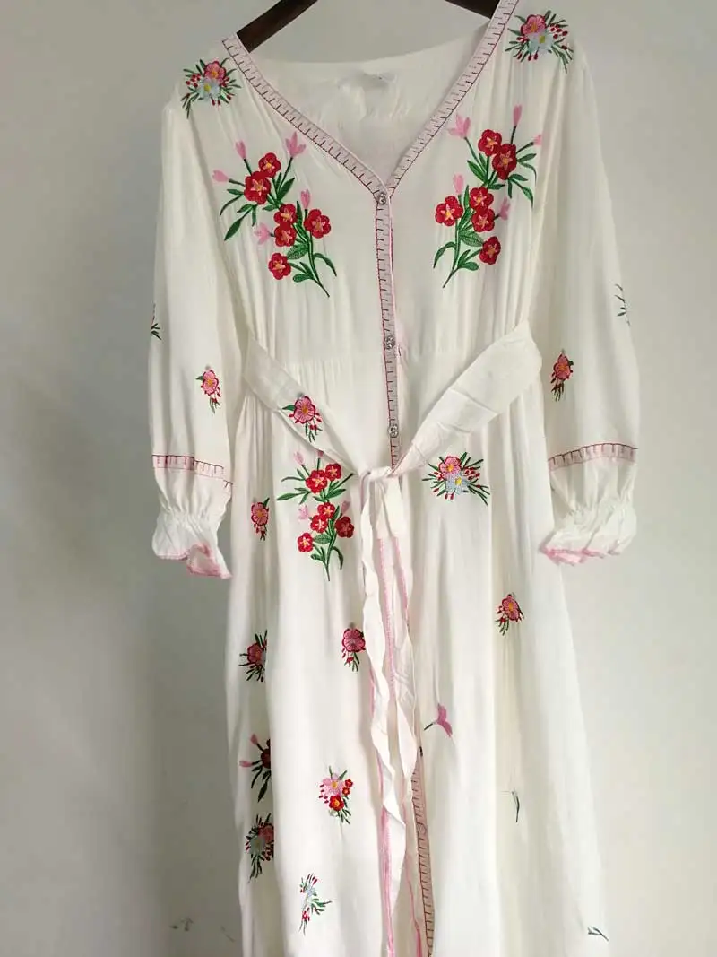 Богемный Вдохновленный белый цветочной вышивкой платье женское с v образным