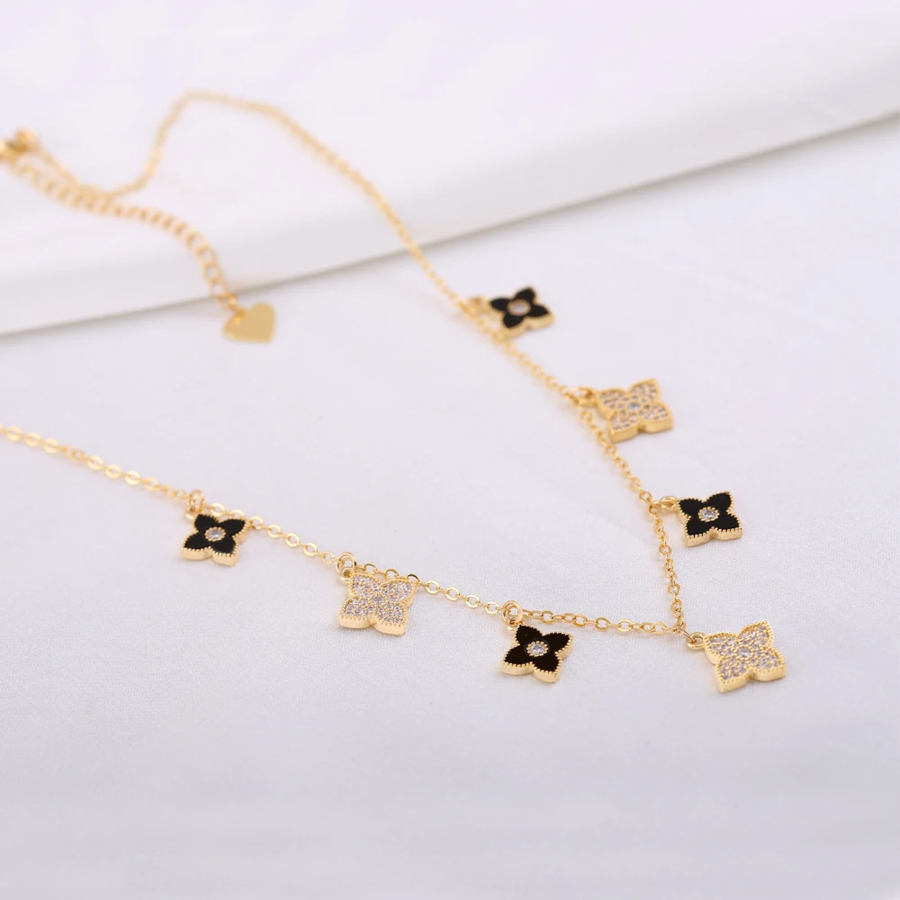 

OYB Korean version of the new four-leaf clover zircon necklace ladies short necklace four-leaf flower collar women's jewelry