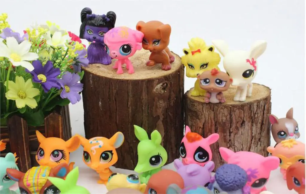 

20Pcs/lot Q Cute Doll Model Toy Bag Little Pet Shop Mini Animal Cat Patrulla Canina Dog Ornaments