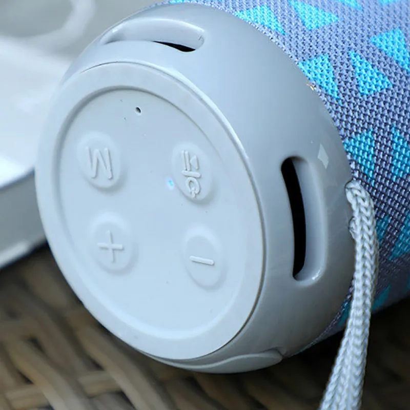 Открытый мини беспроводной Bluetooth громкоговоритель Портативный громкий HD чистый