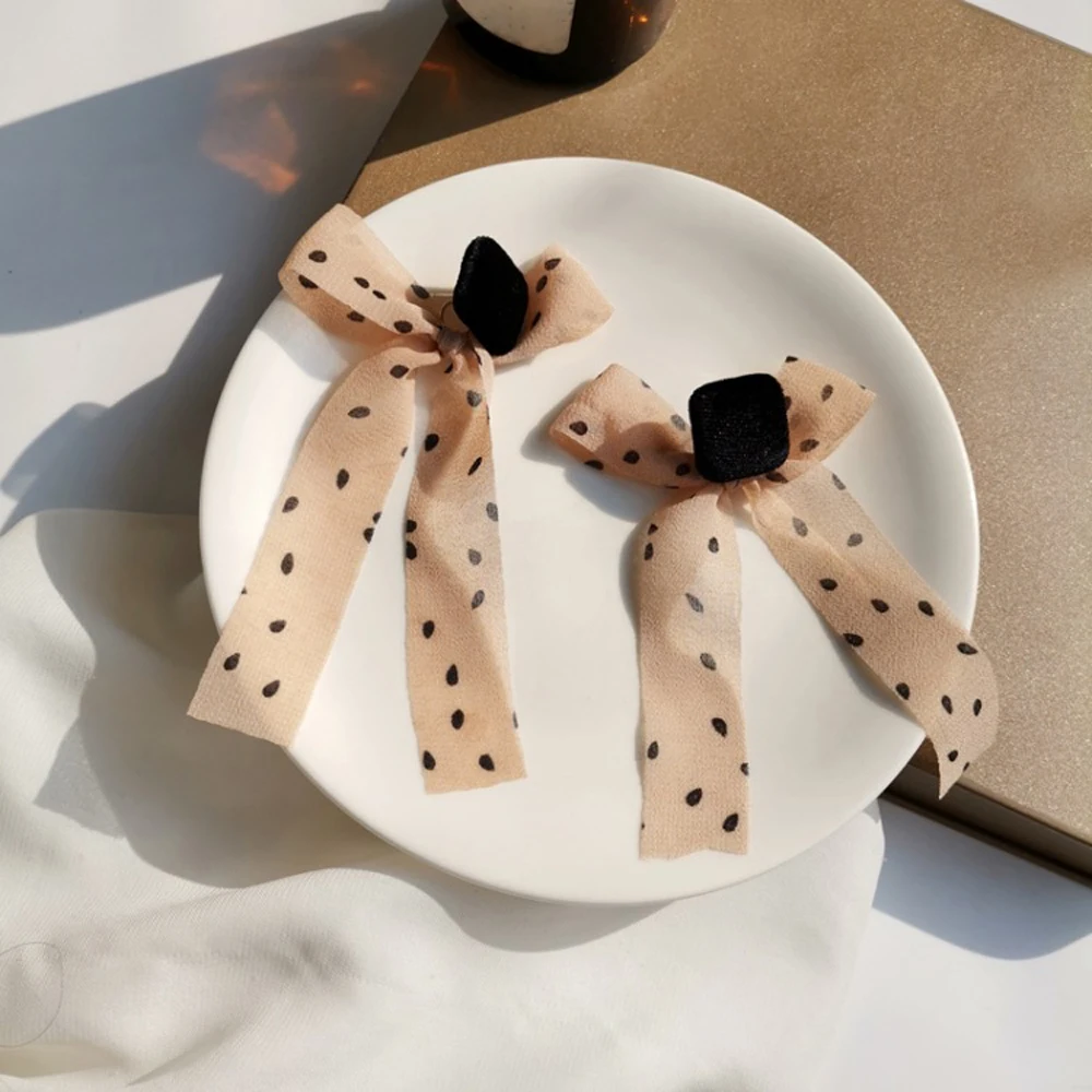 

2021 French Style Stud Earrings Creative Design Fashion And Personality Spots Bowknot Shape Earrings Female Elegant Gift