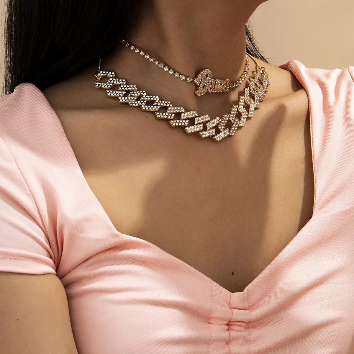

Women's Jewelry Simple and Generous Cuban Buckle Chain Chain Necklace Personalized Fashion Diamond Letter Necklace Party Gift