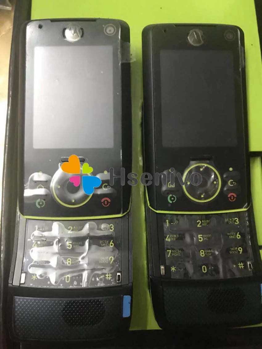 Z8 поверхность клавиатуры разблокированный слайд Motorola Z8 телефон 2," 2.0MP GSM 2G/3g мобильный телефон - Цвет: Черный