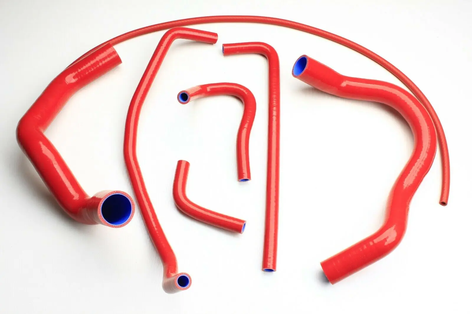 Силиконовые патрубки системы охлаждения тойота калдина 190. Силиконовый патрубок для антифриза. Патрубки силиконовые тахо 400 410. Силиконовый шланг охлаждения. Патрубки на радиатор кавасаки kx250f прозрачные.