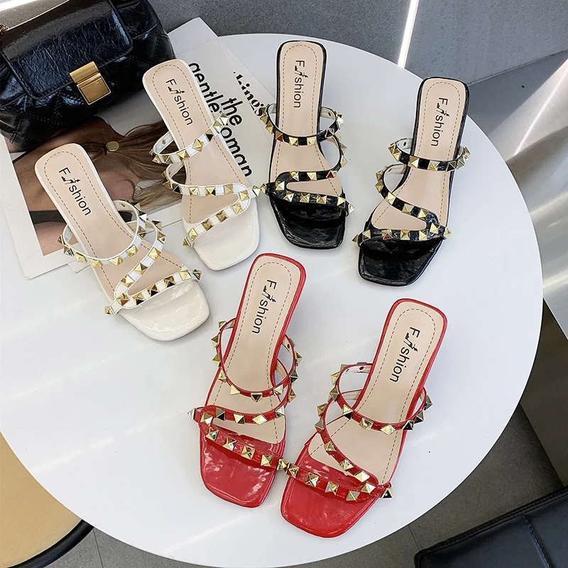 

Shoes Women Rivet Slippers Casual Pantofle Med Slides Cross-Tied Square heel Heeled Mules Soft Luxury 2021 Flat Summer Block