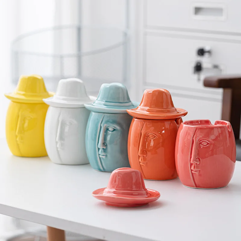

Ceramic creative ashtray personality trend medium windproof ashtray with cover office and household windproof ashtray
