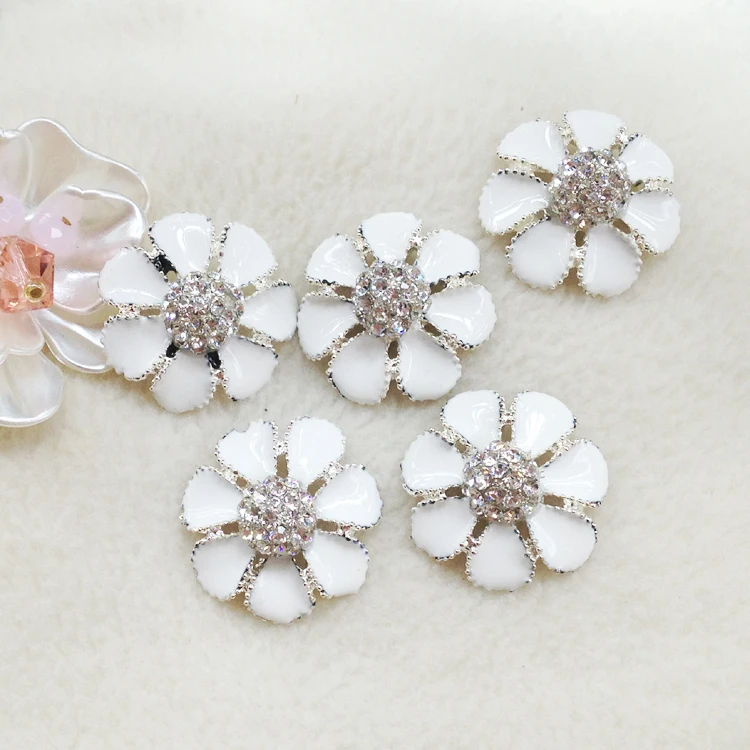 Семи лепестков цветок гвоздики водяная дрель кнопка в Корейском стиле выпечки