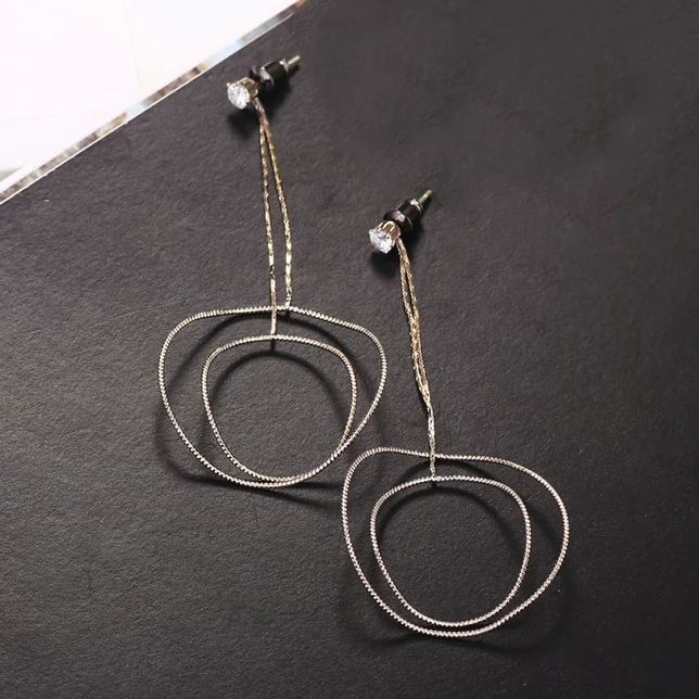 Простые волнистые круглые серьги-капельки для женщин необычные серьги Ligth