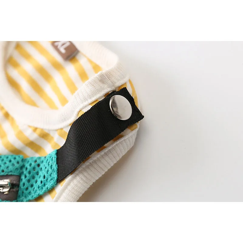 Джинсовый жилет с вышивкой для маленьких собак в полоску | Дом и сад