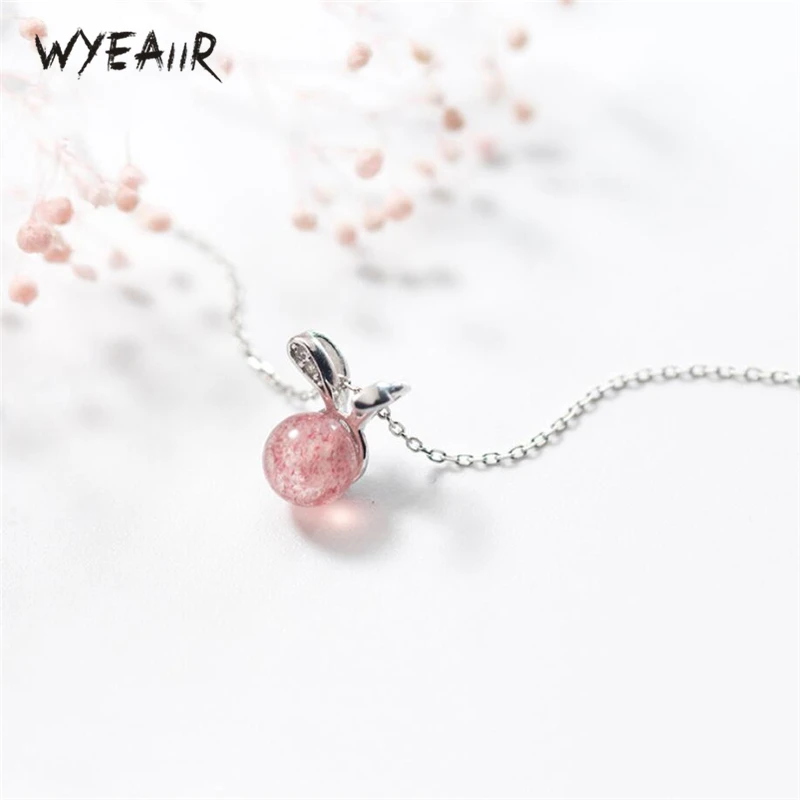 

WYEAIIR Cute Rabbit Strawberry Crystal Creative Art Sweet Original New 925 Sterling Silver Clavicle Chain Female Necklace