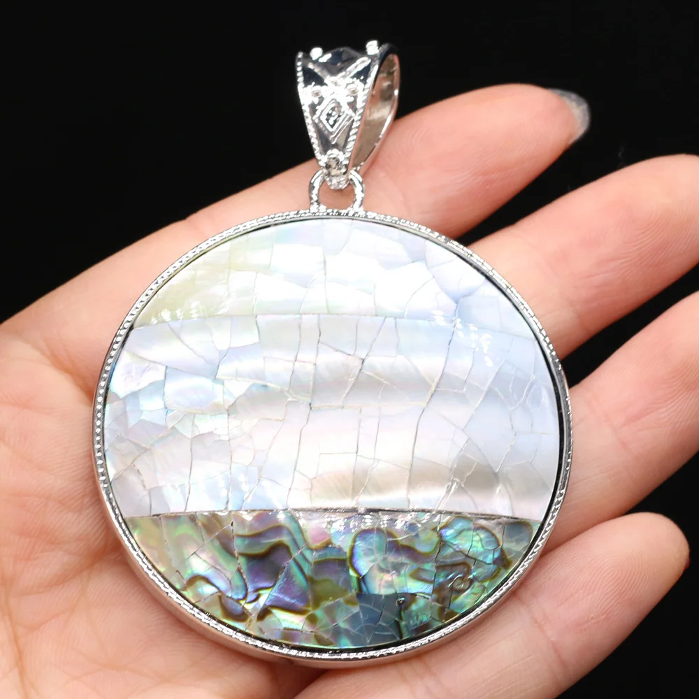 

Natural Beach Shell Pendants Round Mother of Pearl Shell Charms for Sunmmer Necklace Jewelry Making Gifts Supplies