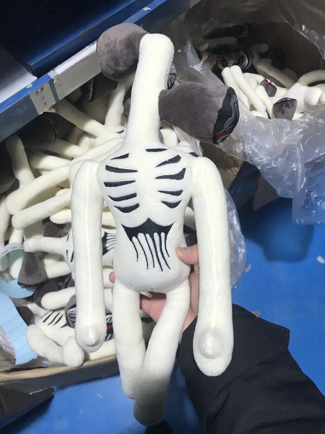 

Sirenhead Anime Plushie Siren Head Plush Doll Toys Scary Black Cartoon Cat Soft Stuffed Animals Figure Children Birthday Gifts