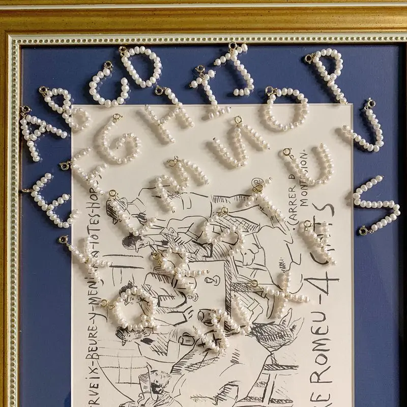 Натуральный пресноводный барочный жемчуг с буквами подвески натуральным