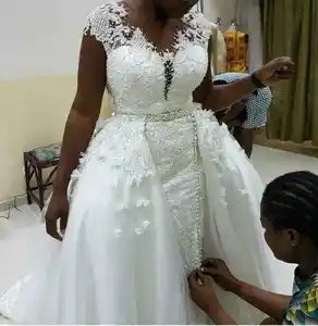 African Mermaid Wedding Dresses for Women Plus Size 2022 Beaded Lace Appliques Detachable Train Bridal Wedding Gown for Bride