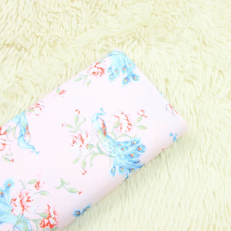 Винтажная хлопковая ткань в стиле пэчворк с принтом павлина и красной розы для