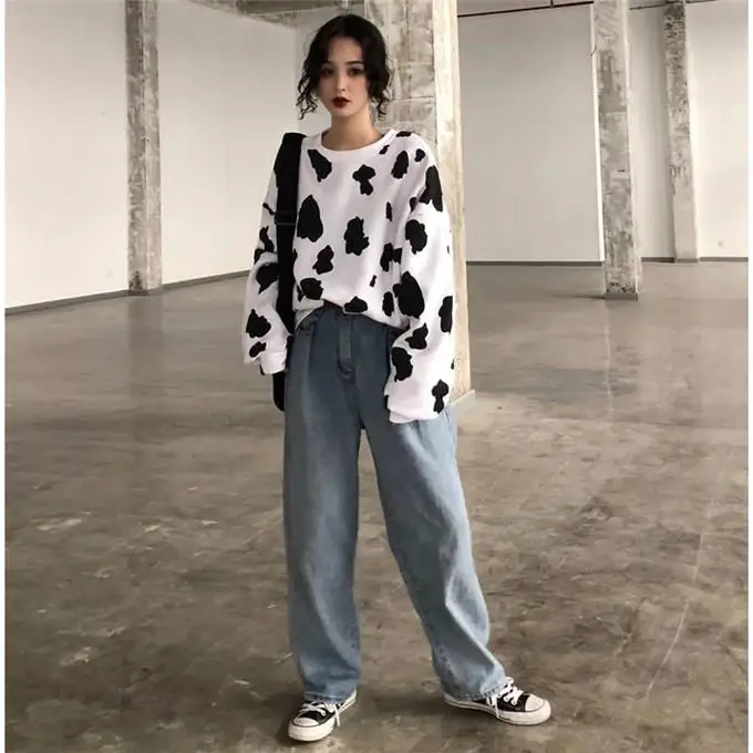 Толстовка большого размера с принтом в стиле граффити черная белая о вырезом