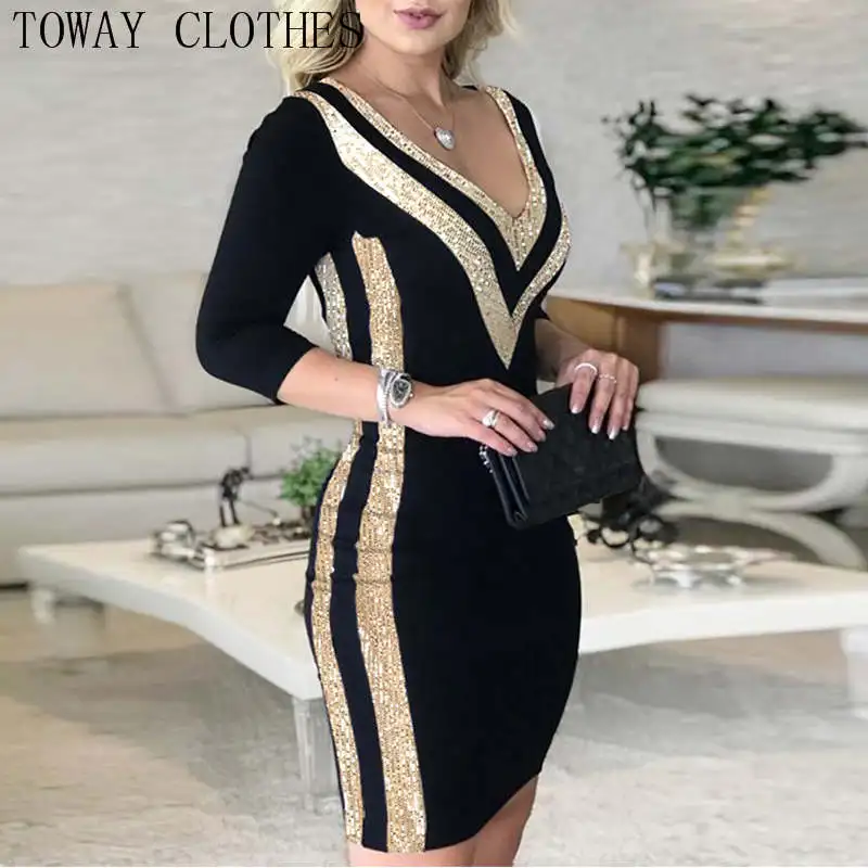 Женское платье в полоску с длинным рукавом облегающее цветными блоками и принтом