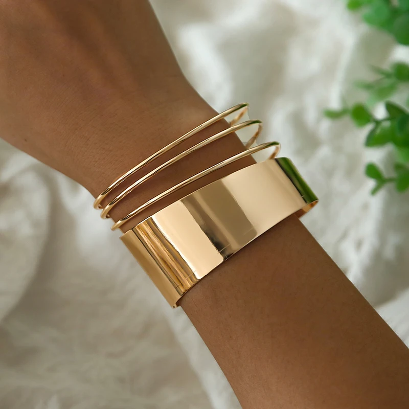 

Mental Punk Hard Bracelet for Women Bohemian Gold Color Cuff Bangle Indigenous Open Wide Wire Statement Hand Party Jewelry 2021