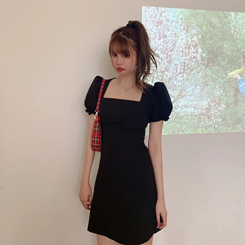 Платье с квадратным вырезом и рукавами-фонариками черное ТРАПЕЦИЕВИДНОЕ ПЛАТЬЕ