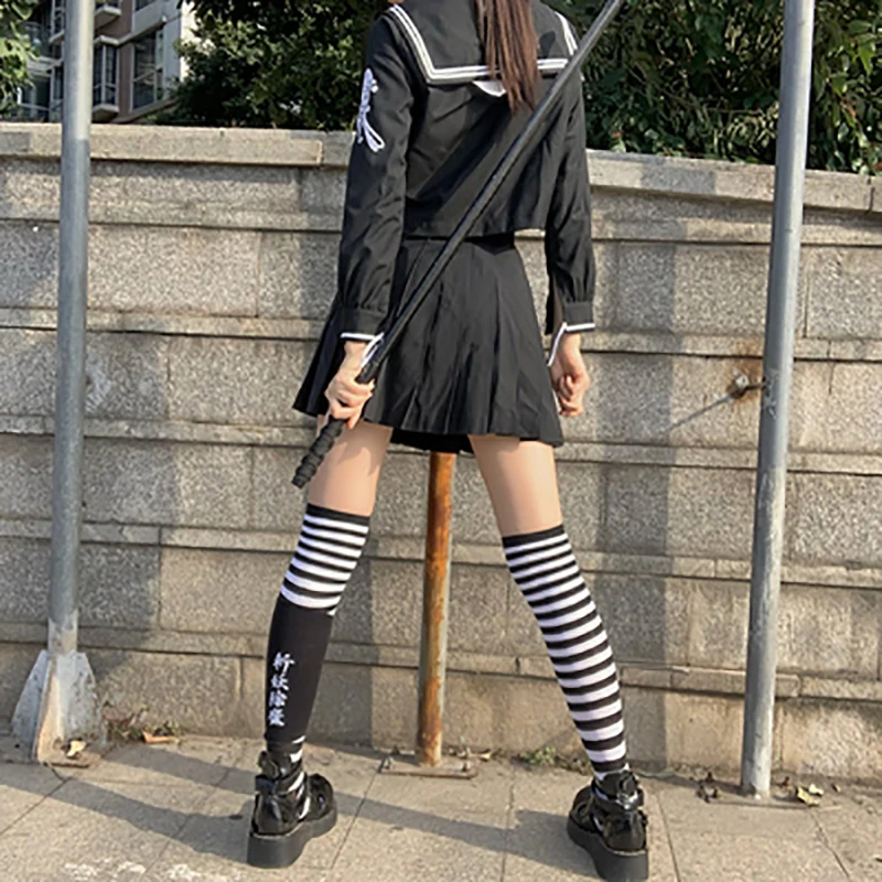 

Женские носки из шерсти горничной Loli сексуальные Чулочные изделия высокие хлопковые чулки дамские милые полосатые носки колготки в стиле Лолиты чулки для косплея