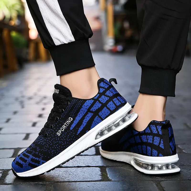 

New men's summer breathable mesh jogging shoes hot selling lightweight cushioning running sneakers comfortable flat men's shoes