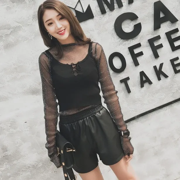 Осенне-зимние шорты из искусственной кожи с высокой талией обтягивающие